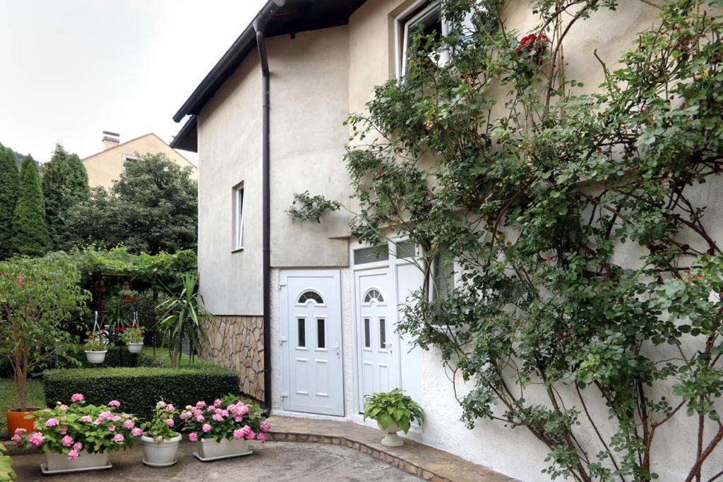 Modern&Cozy Bosnian House With Garden+Free Parking Hotel Sarajevo Ngoại thất bức ảnh