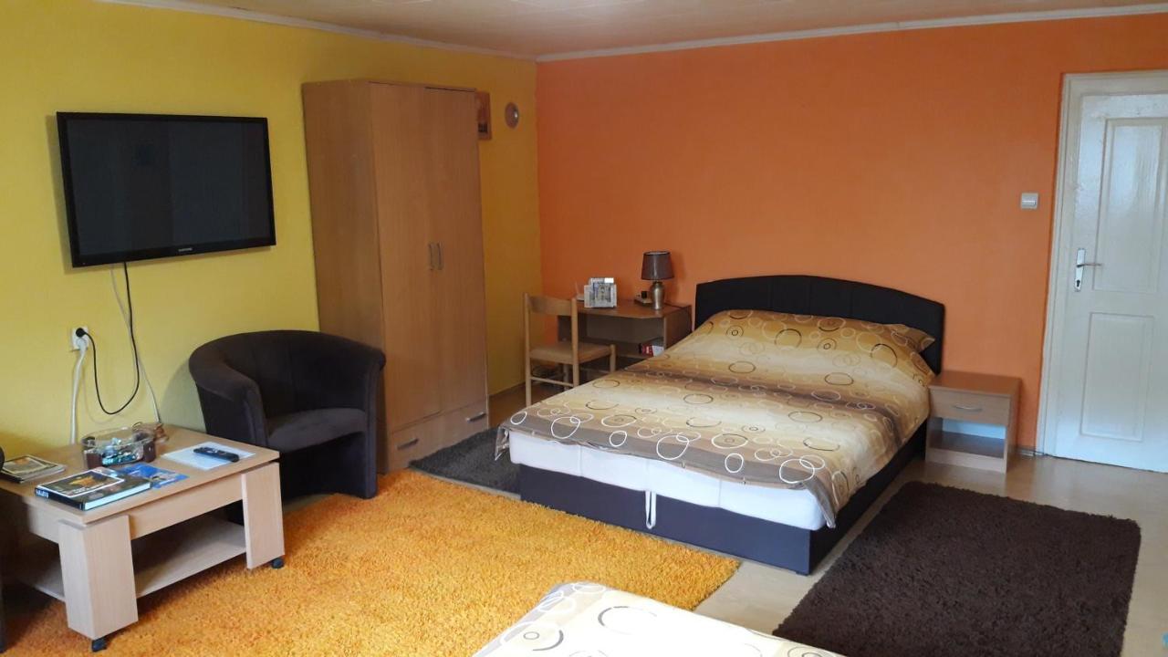 Modern&Cozy Bosnian House With Garden+Free Parking Hotel Sarajevo Ngoại thất bức ảnh