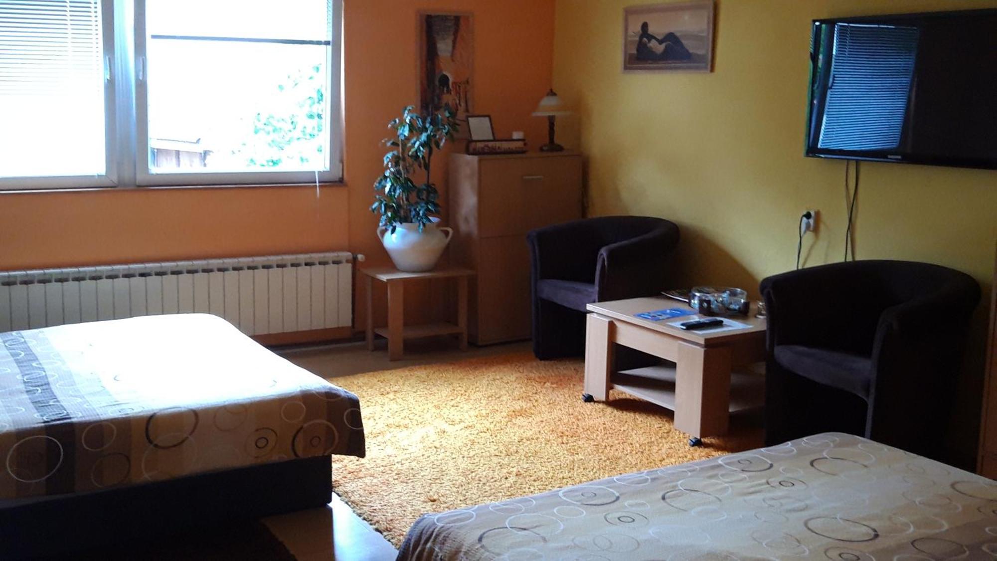 Modern&Cozy Bosnian House With Garden+Free Parking Hotel Sarajevo Phòng bức ảnh
